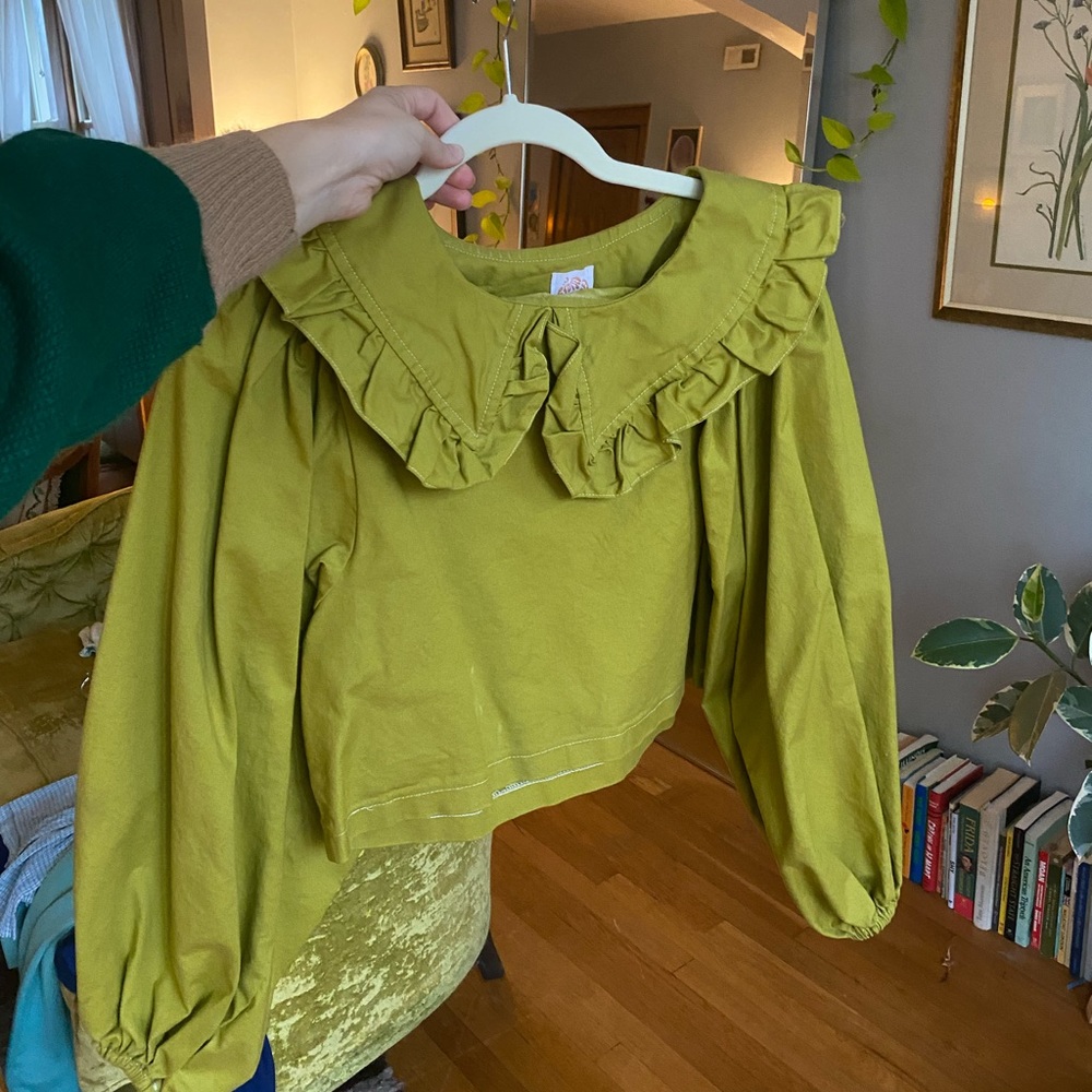 Puff Sleeve Collared Blouse